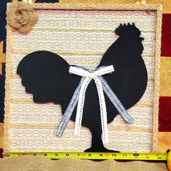 Handmade burlap lace/ chicken decore - Picture 2 of 2